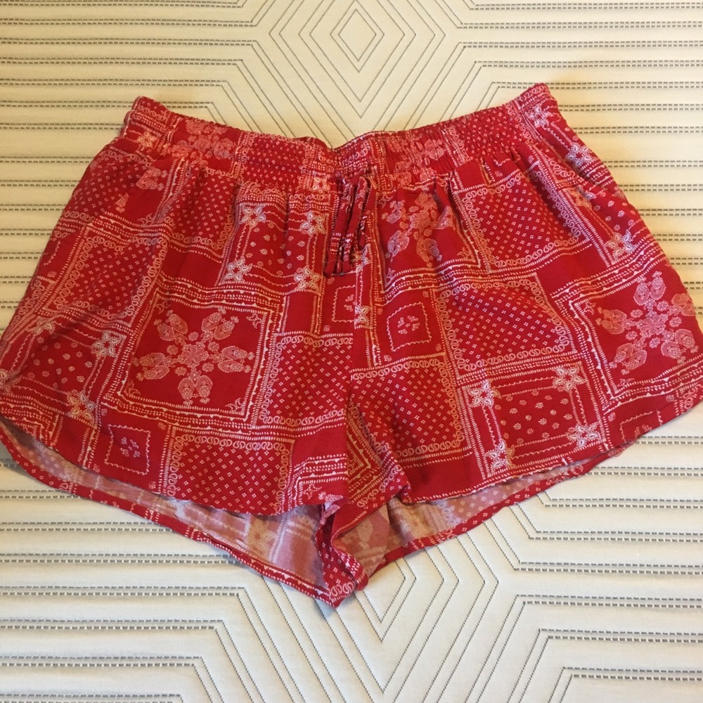 Printed red shorts